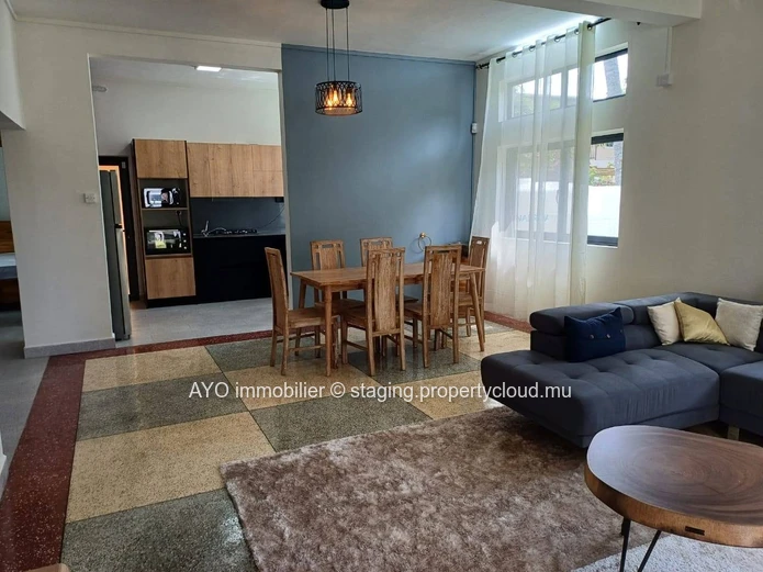 First floor 2 bedrooms apartment in Pereybere-Beach with amenities nearby 