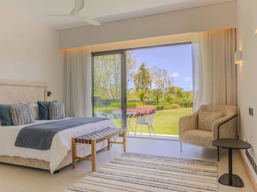 4 Bedroom Villa