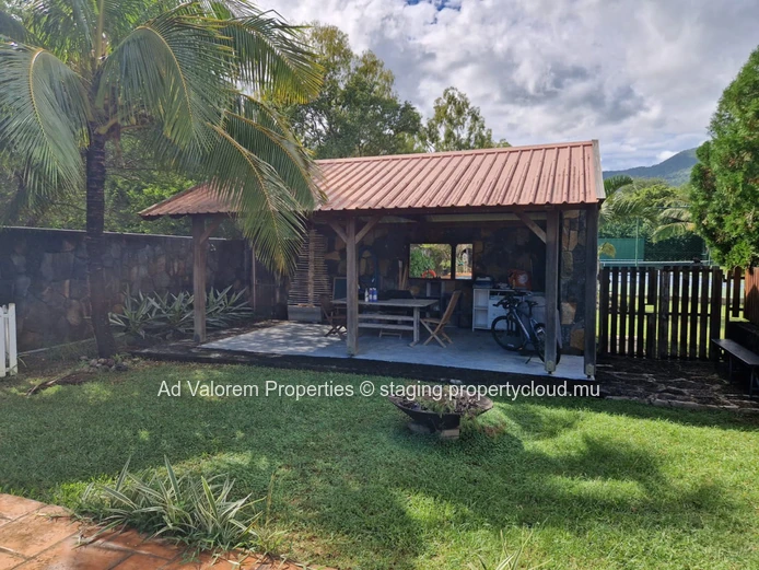 House for sale in Black River