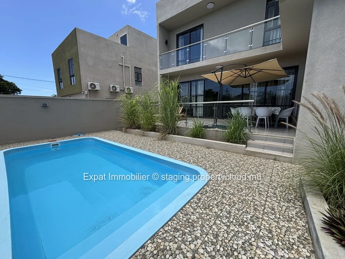Villa Familiale Avec Piscine Sécurisée À Grand Baie – Environnement Calme
