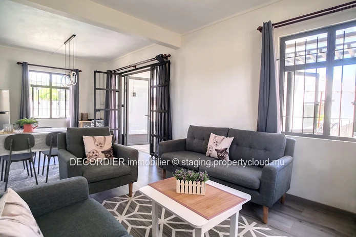 Sublime modern house with swimming pool