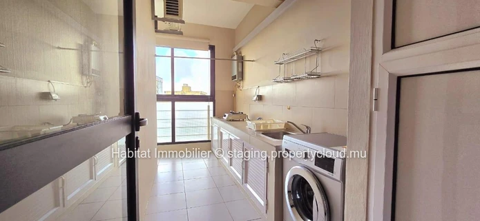 Bel appartement meublé et équippé de 135 m² situé à Vandermeersch, Rose-Hill