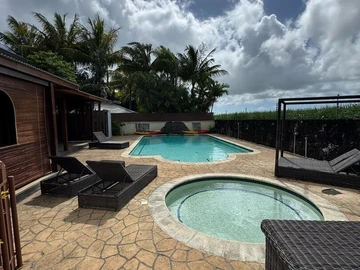 5 Bedroom Villa