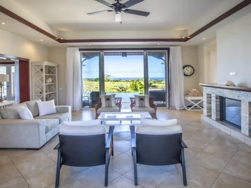 4 Bedroom Villa