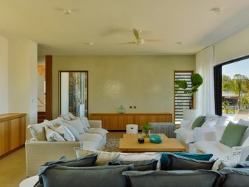 4 Bedroom Villa