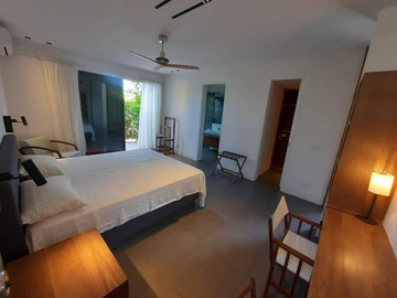5 Bedroom Villa