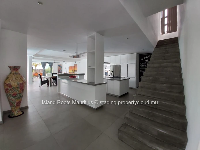 Luxury villa  located in a gated residence for sale !