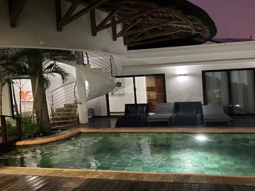 4 Bedroom Villa