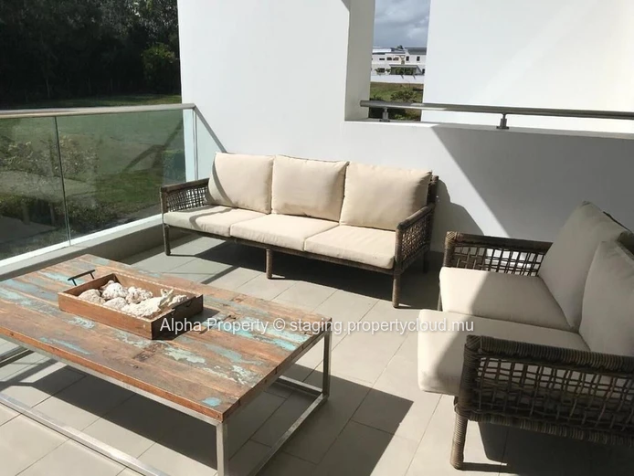 For Sale – Stylish 3-Bedroom Apartment in Bagatelle- Rs