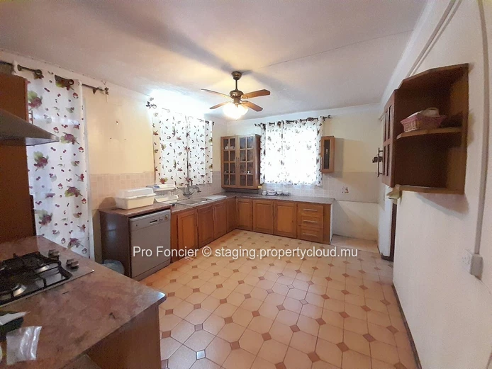 House in Quatre-Bornes - Ideal for a large family.
