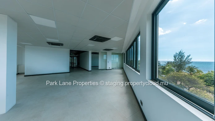 High-end offices with sea view