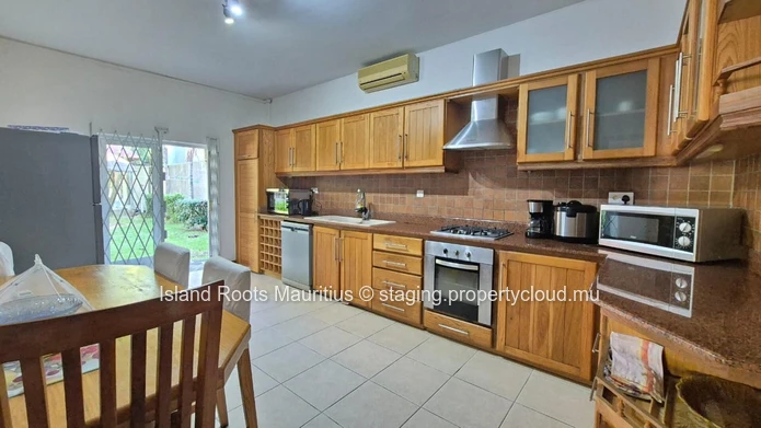 Beautiful villa for holiday rental, located in Pointe Aux Canonniers