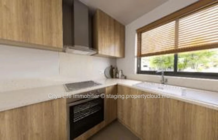 À Vendre – Superbe Duplex Moderne au Cœur de la Smart City