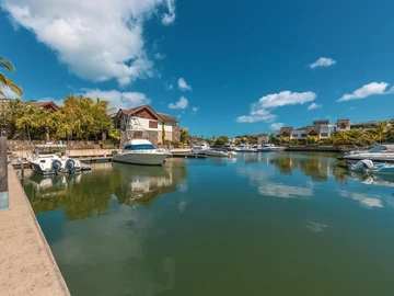 3 Bedroom Townhouse, Duplex