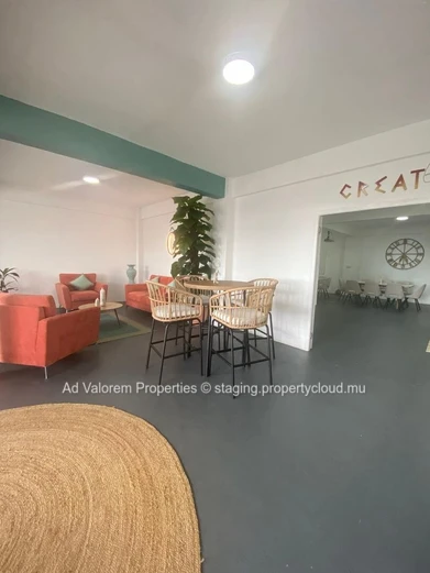 For Rent – Ideally Located Commercial Space in Roches Brunes