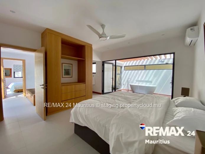 Pet-Friendly Villa for Rent in Tamarin