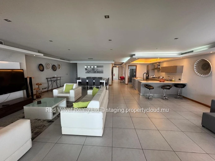 Penthouse en bord de mer à louer à Trou aux Biches | 3 chambres en suite | Grande terrasse
