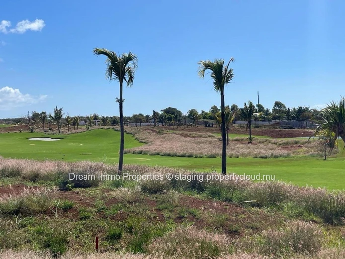 Sublime And Unique Apartments Project With Access To The Beach, Hotel & Golf – Mauritius