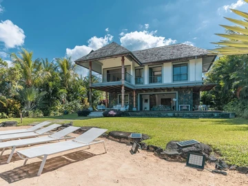 5 Bedroom Villa