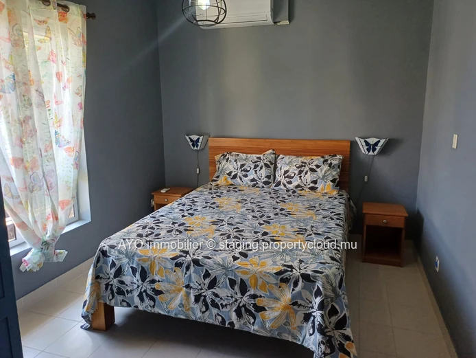 A vendre - Ensemble residentiel securisé- Townhouse/Duplex semi meublée - proche centre Grand Baie (Mandat exclusif)