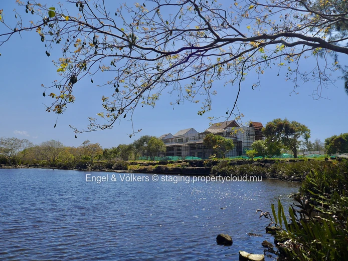 Steps from the Lagoon, Surrounded by Nature