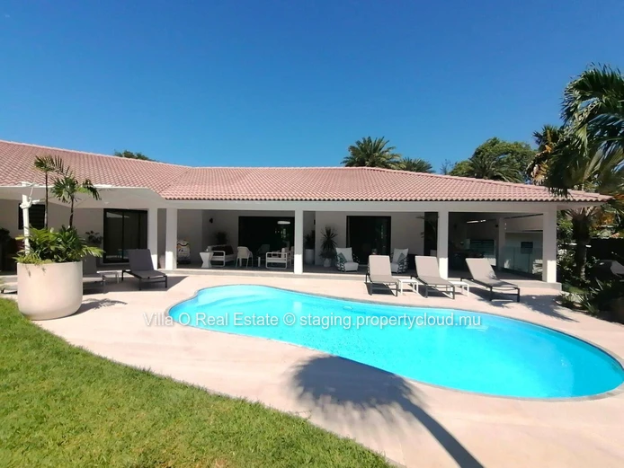 Gorgeous villa completely renovated, with multiple openings to a very large terrace and its lovely pool, overlooking ...