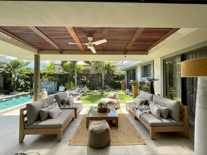 Splendide villa RES au sein d'un complexe résidentiel à vendre !