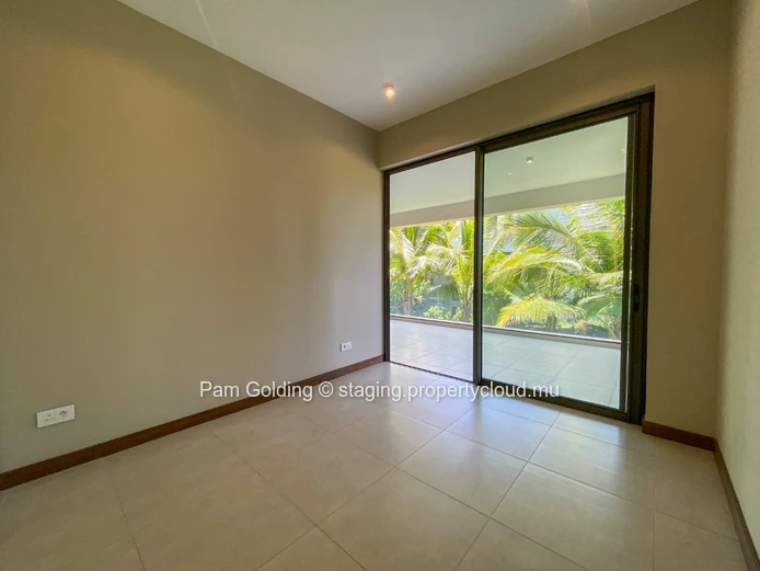 Appartement de 3 chambres en rez-de-jardin  à Pointe aux Cannoniers !
