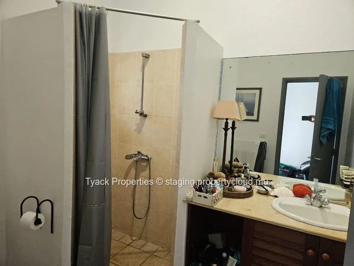 Villa for Sale in Grand Baie – 4 Bedrooms with Pool and Garden