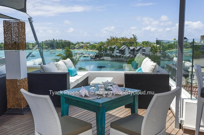 Hôtel Boutique à Vendre à Grand Baie – 12 Chambres, Restaurant sur le Toit et Piscine