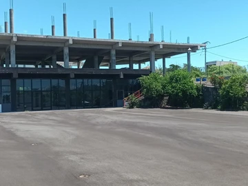 Commercial Land