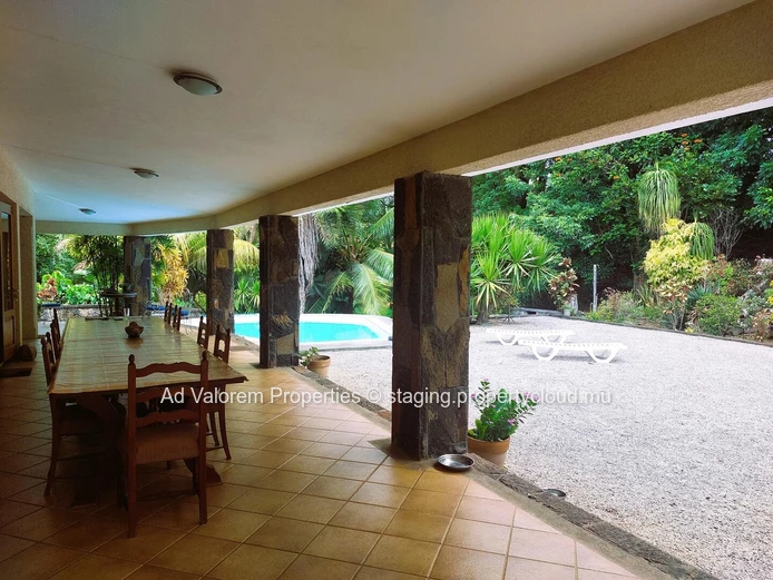 A Little Paradise in Bras d’Eau – Charming Family Home with an Exceptional Garden ??