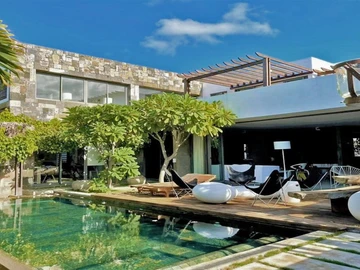 4 Bedroom Villa