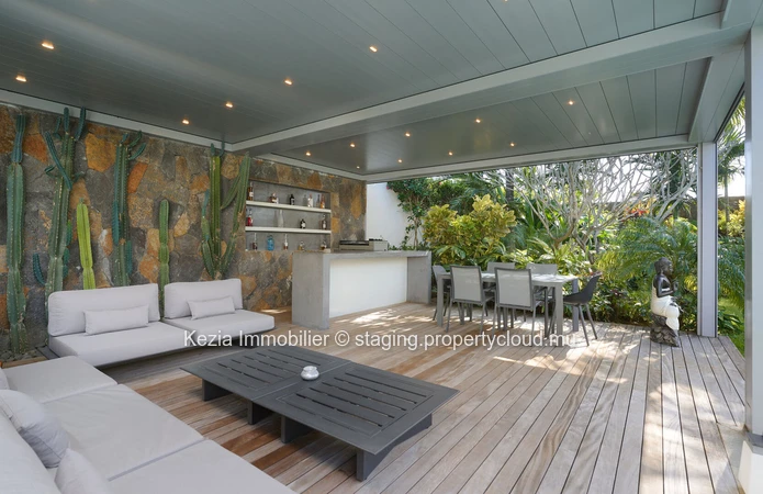 Luxurious Balinese villa with exceptional volumes