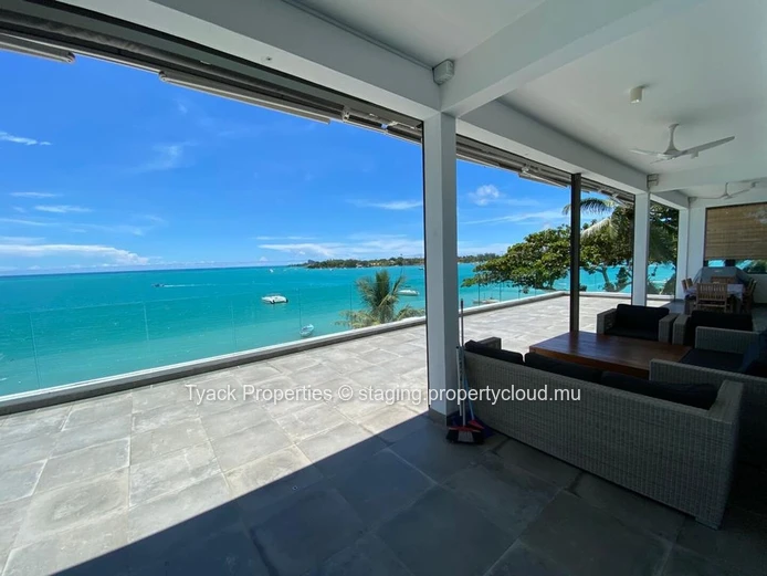 Prestigious Beachfront Penthouse with Breathtaking Bay Views – Grand Baie