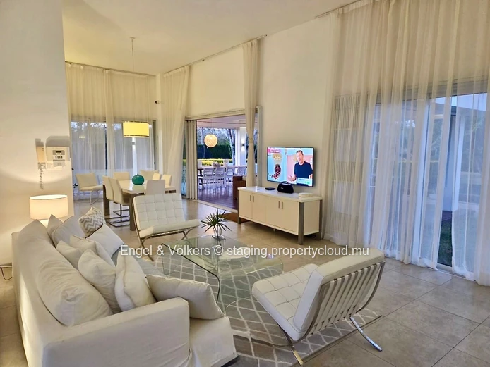 Exceptional and Spacious Villa in Forêt Daruty