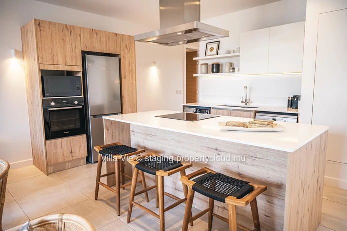 Grand Gaube - Appartement Moderne 3 chambres avec accès direct à la plage.