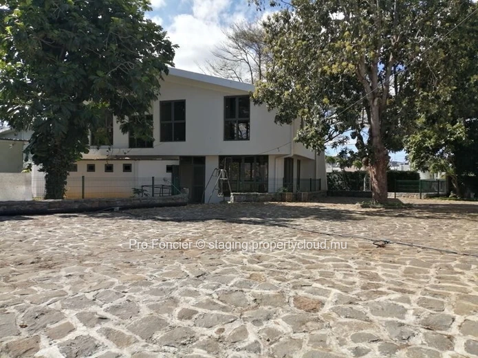Offices for rent in Quatre-bornes - READY-TO-MOVE-IN OFFICES