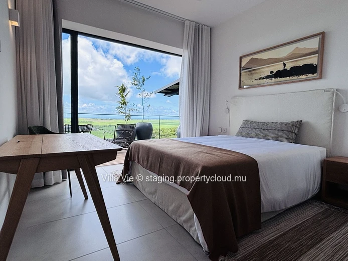 Belle Vue - Stunning 4-bedroom penthouse with a private swimming pool