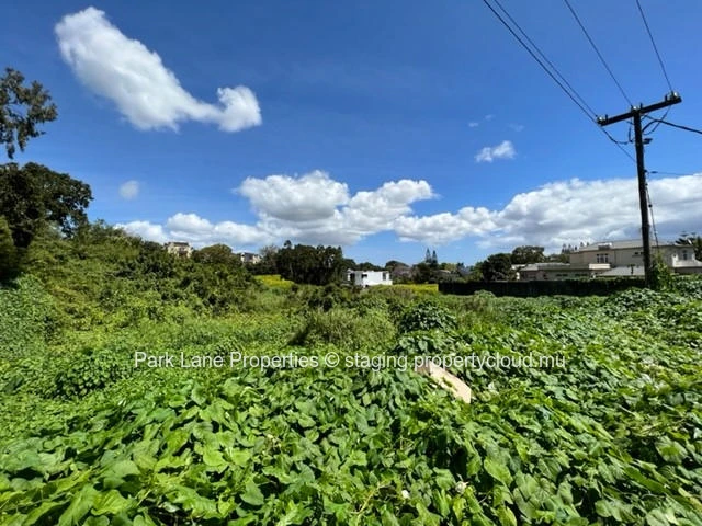 Residential plot of 115 perches in Réunion, Vacoas – A rare opportunity not to be missed