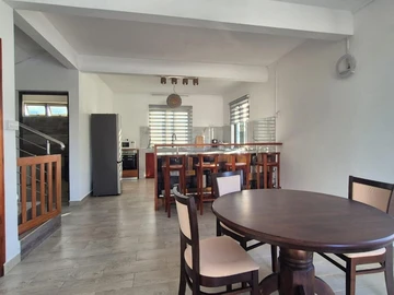Maison de 4 Chambres