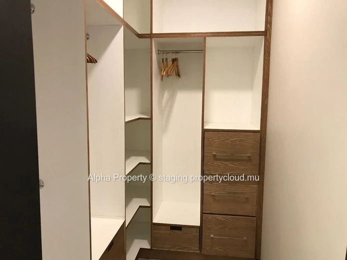 For Sale – Stylish 3-Bedroom Apartment in Bagatelle- Rs