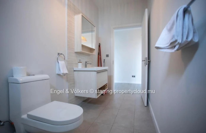 2-Bedroom Apartment for Sale in Pereybere – Quiet Setting, Communal Pool & Excellent Investment Oppo