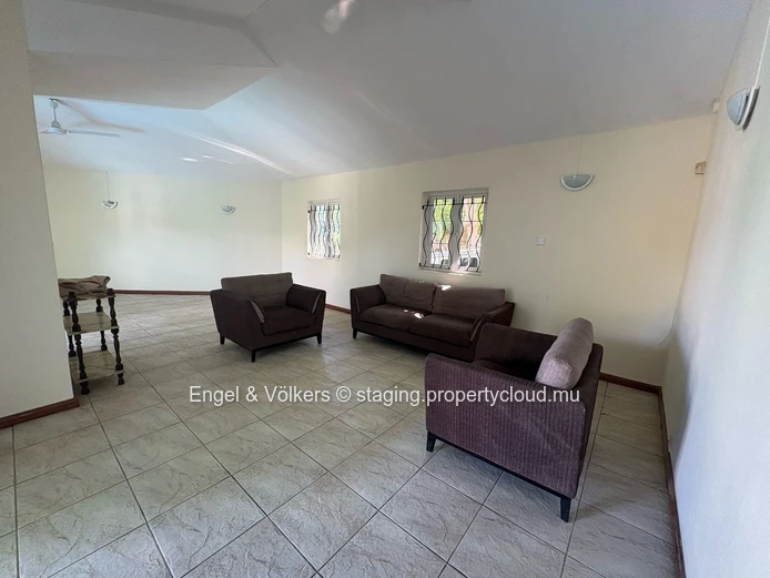 For Sale - Elegant 4-Bedroom house in Tamarin