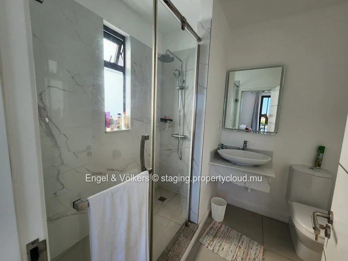 Spacious Modern 3-Bedroom Apartment in Grand Baie