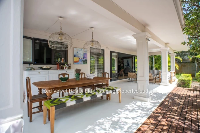 Villa de luxe 4 chambres avec piscine sur 1 332 m² de terrain – Mont Piton, Mapou | Rs 29M