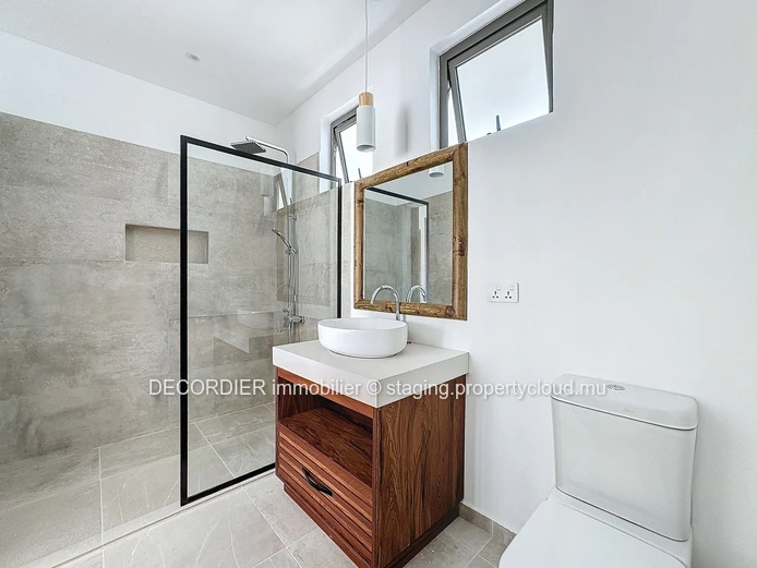 Maison individuelle avec piscine