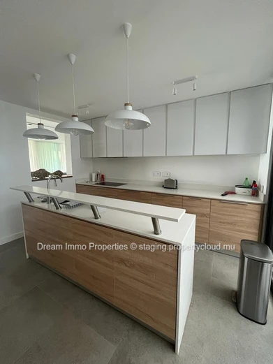 Unique Opportunity To Own A Beachfront Villa In Mauritius ! 