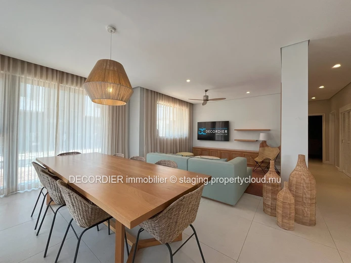 For Sale – Poste La Fayette
