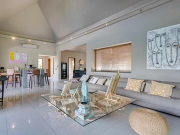 4 Bedroom Villa